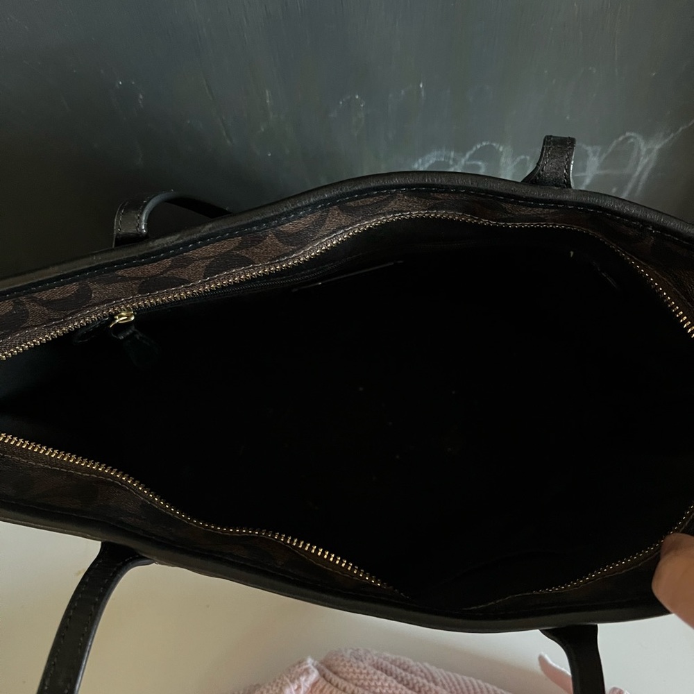 Coach Tote - Picture 6 of 7